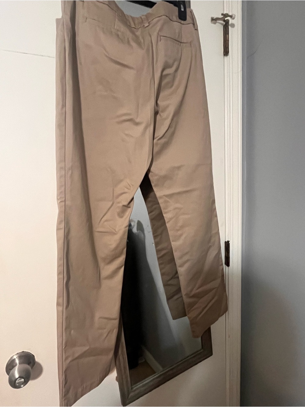 Lee Men's Khaki Straight-Leg Chinos